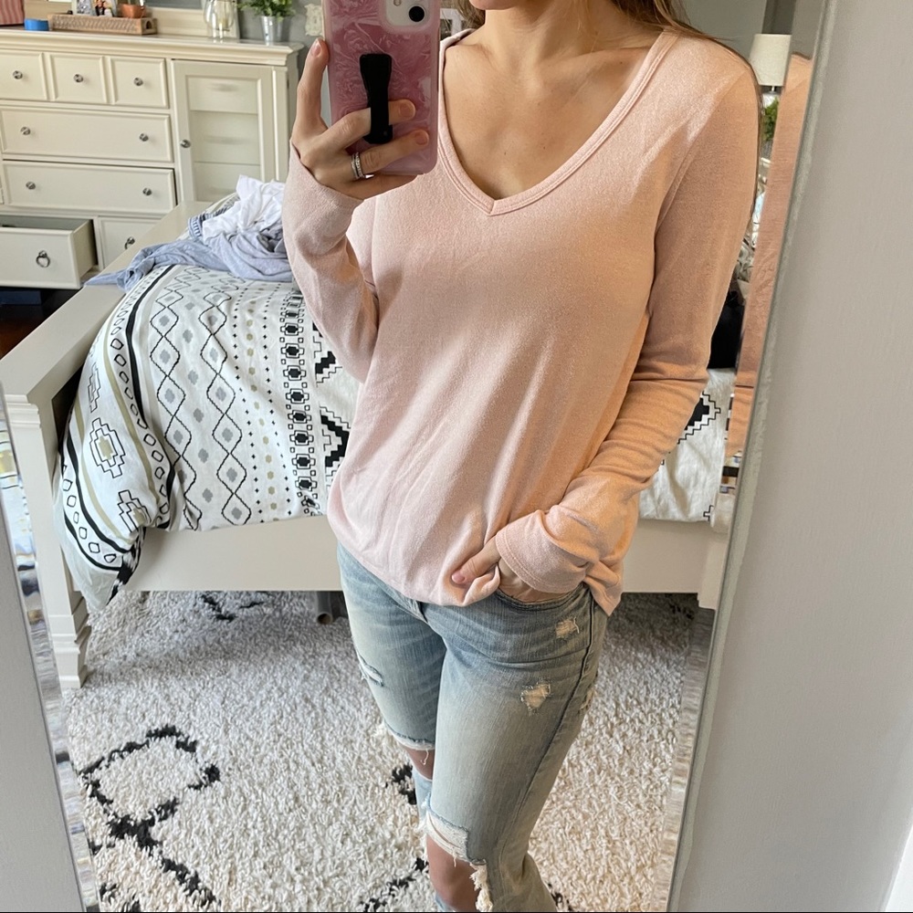 Soft long sleeve v-neck tee